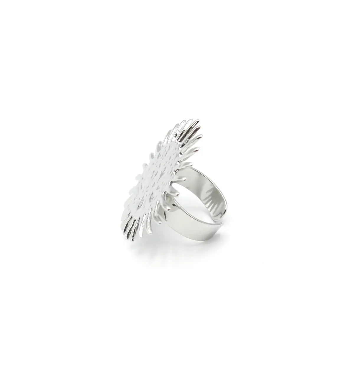Anillo Inti, robusto pero ligero, resistente al agua y al paso del tiempo. Delacabra