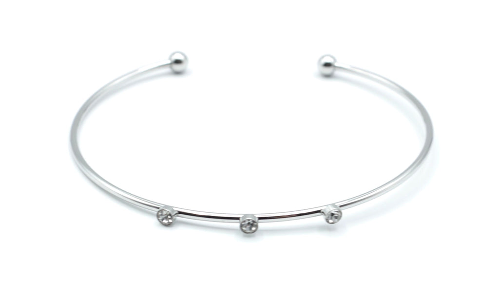 Brazalete Three Diamonds acero inoxidable plateado ajustable vista frontal, ligero y funcional - delacabra