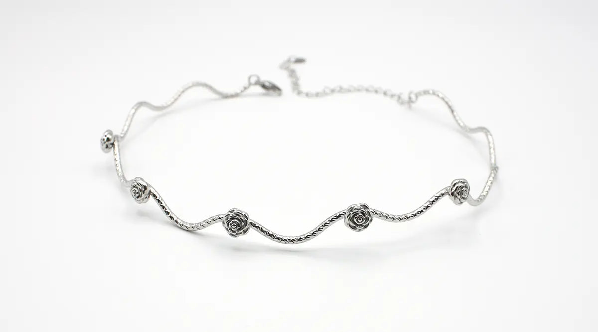 Choker Rígido La Vie Est Belle