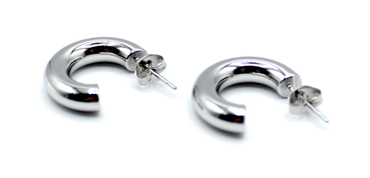Pendientes Aro Little acero inoxidable plateado, aros de tamaño pequeños delicados y carácter, ideal para el día a día. - DELACABRA