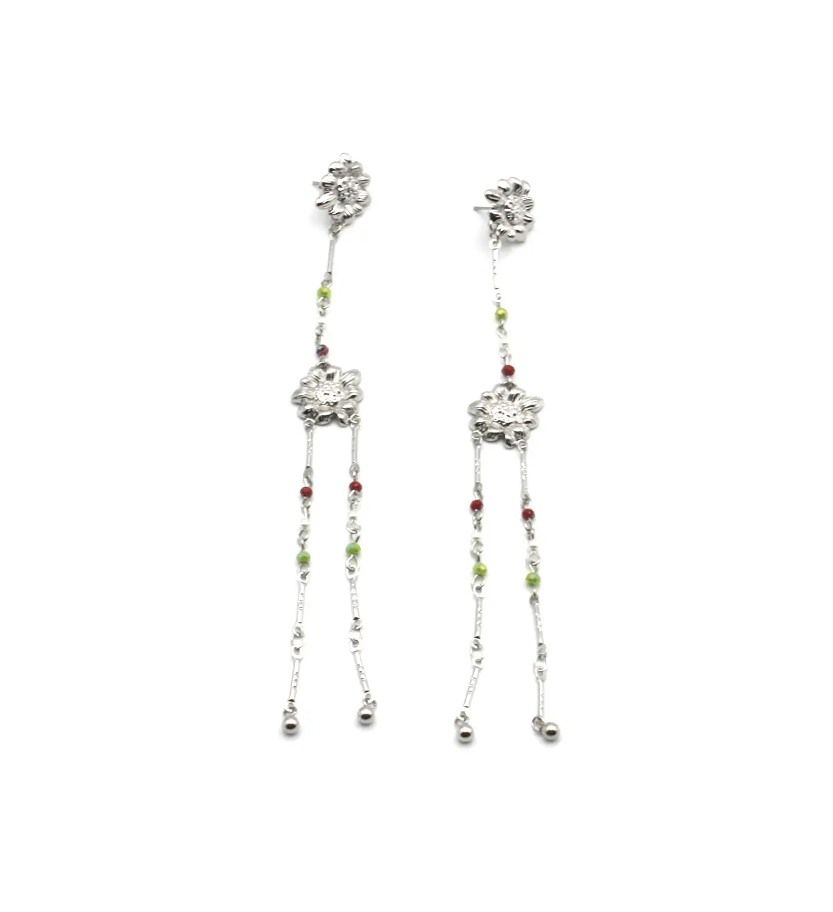Pendientes jara acero inoxidable plateado material resistentee hipoalergénico, versátil para todas las ocasiones, ligeros y cómodos. Delacabra