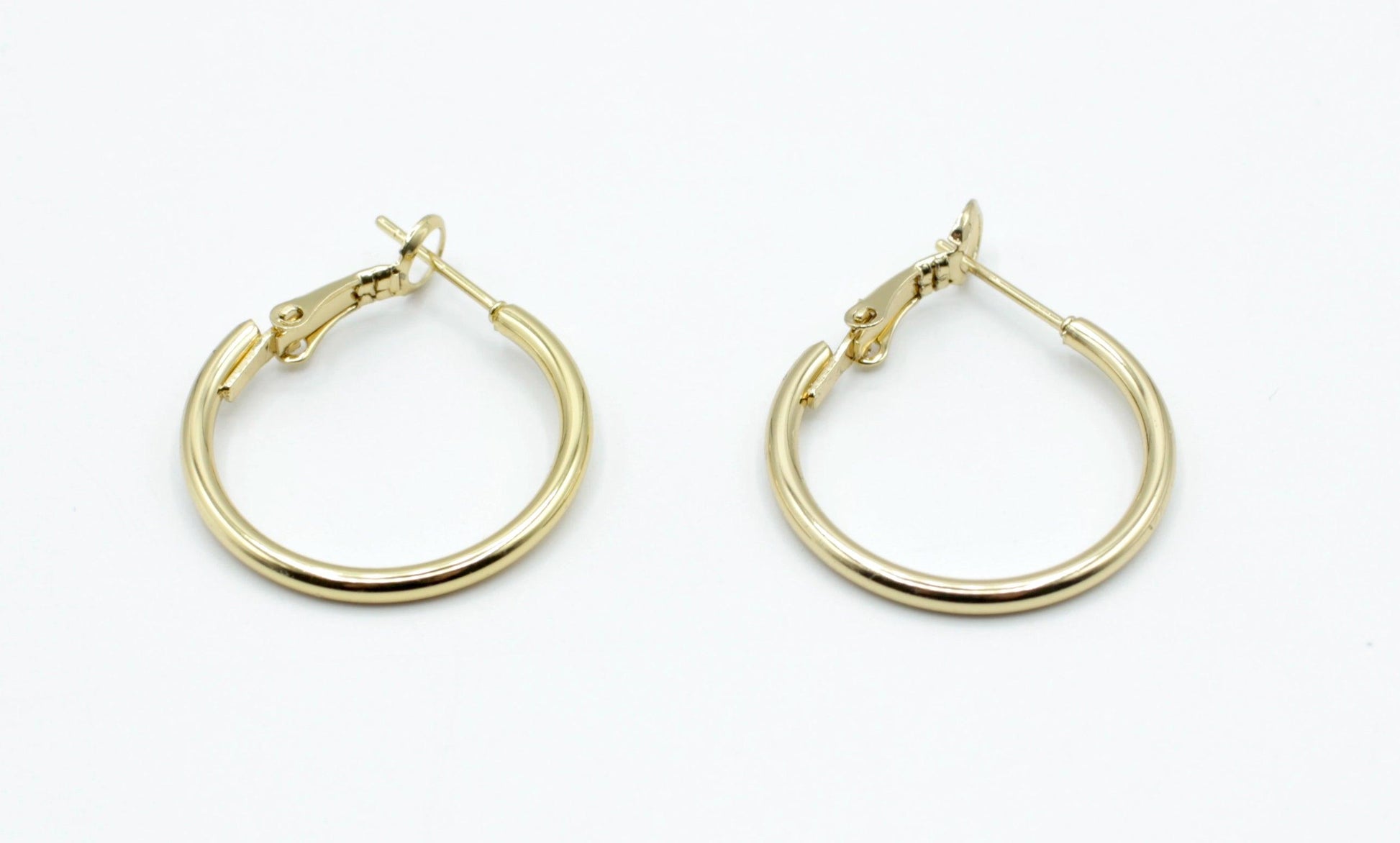 Pendientes de Aro Mini Dorados acero inoxidable 25 mm, hipoalergénico, brillante y resistente. - DELACABRA