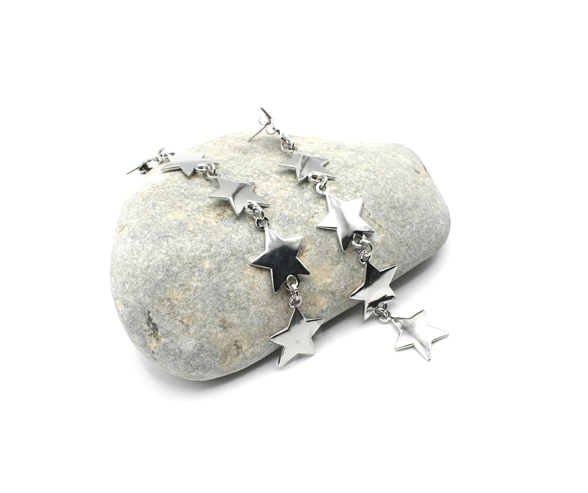 Pendientes largos Georgina acero inoxidable plateado,  ideales para ser el centro de atención, pulido brillante, resistente al agua. DELACABRA