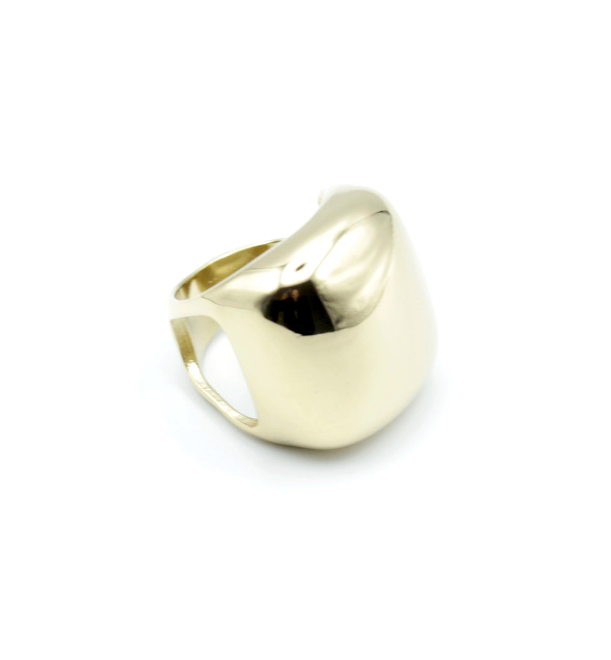 Vista frontal del anillo EMBLEM en dorado, diseño ajustable de volumen geométrico con acabado brillante en acero inoxidable