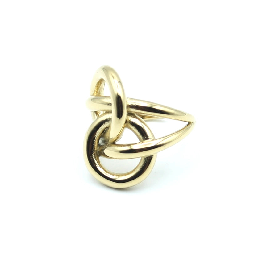 Anillo Vega ajustable de acero inoxidable dorado con vista central, hipoalergénico, resistente al agua, duradero y que no destiñe - DELACABRA