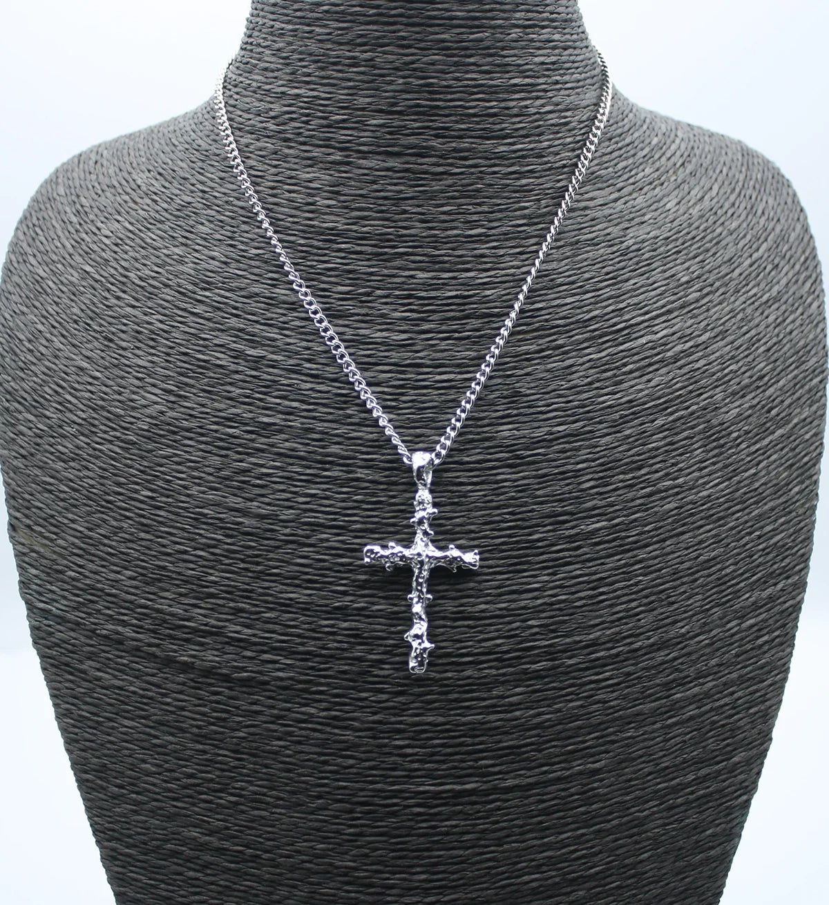 Le collier en croix
