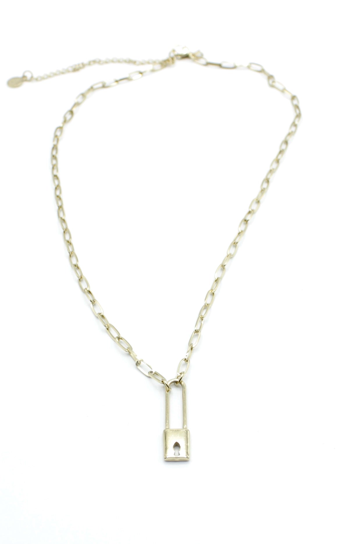 Collar Locked acero inoxidable dorado, se puede ajustar delicadamente alrededor del cuello tipo gargantilla o collar corto. - DELACABRA