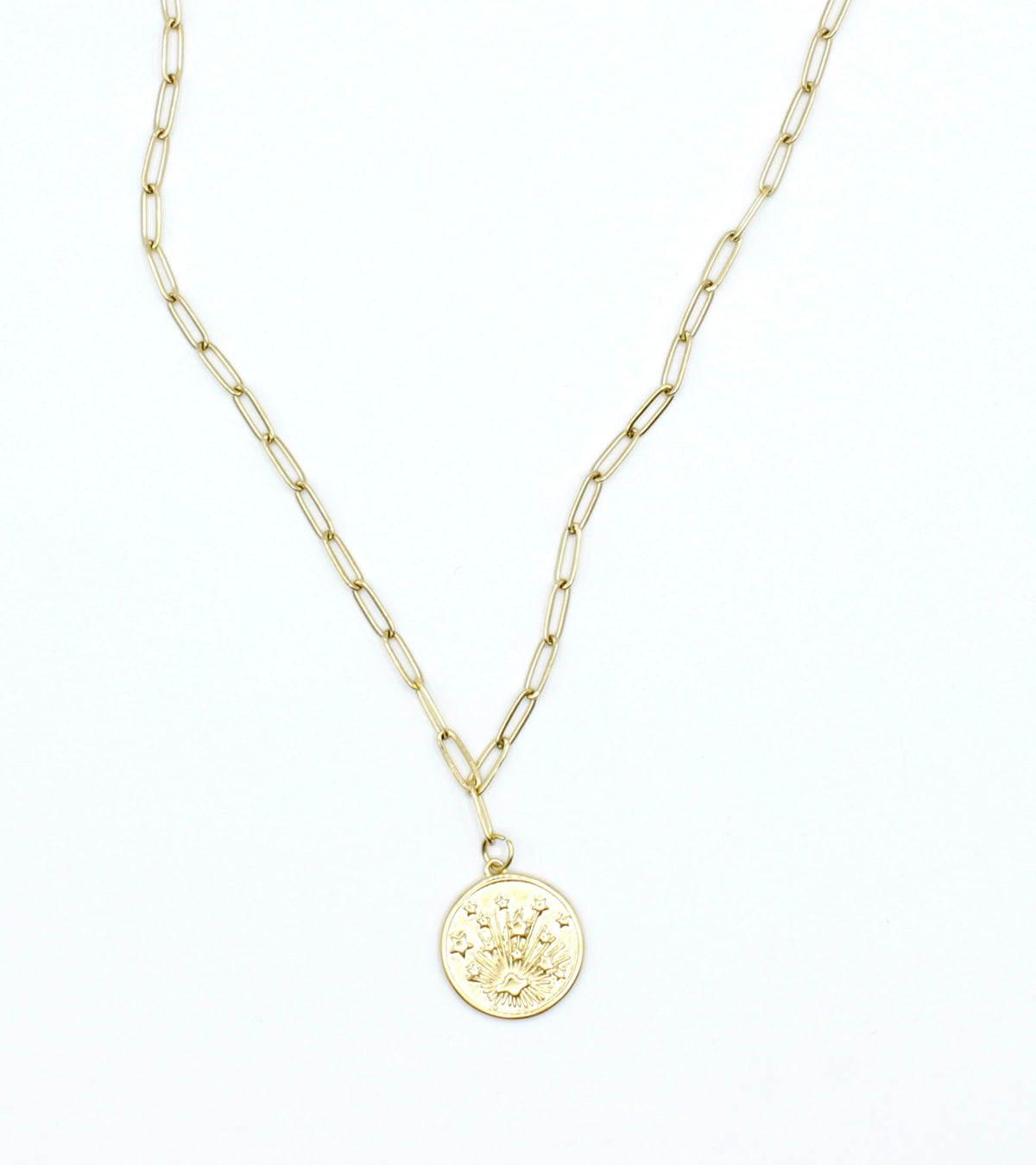 Collar Starry acero inoxidable dorado, carácter y modernidad, se puede ajustar  delicadamente alrededor del cuello tipo gargantilla. - DELACABRA