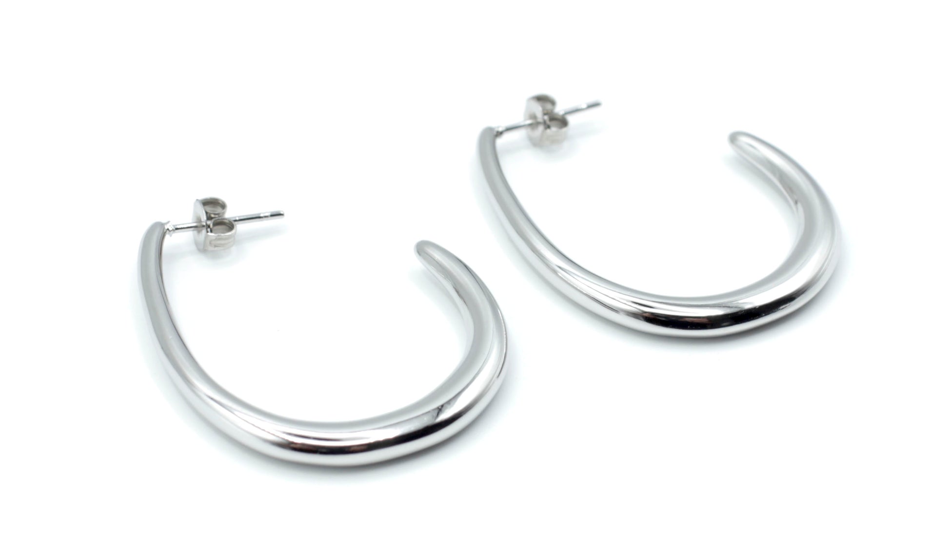 Pendientes plateados Destello de acero inoxidable duradero, hipoalergénicos, estilo minimalista y elegante -DELACABRA
