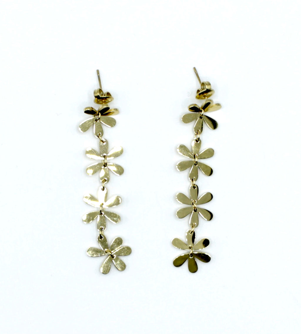 Pendientes Primavera dorados de acero inoxidable, flores enlazadas en diseño vertical, hipoalergénicos, resistentes al agua y duraderos, cierre mariposa - DELACABRA