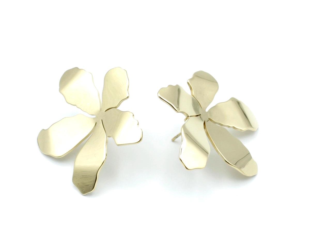 Pendientes  Flor acero inoxidable dorado  diseño moderno y elegante, una flor maciza pero ligera con curvas, acabado brillante y cierre de mariposa. - DELACABRA