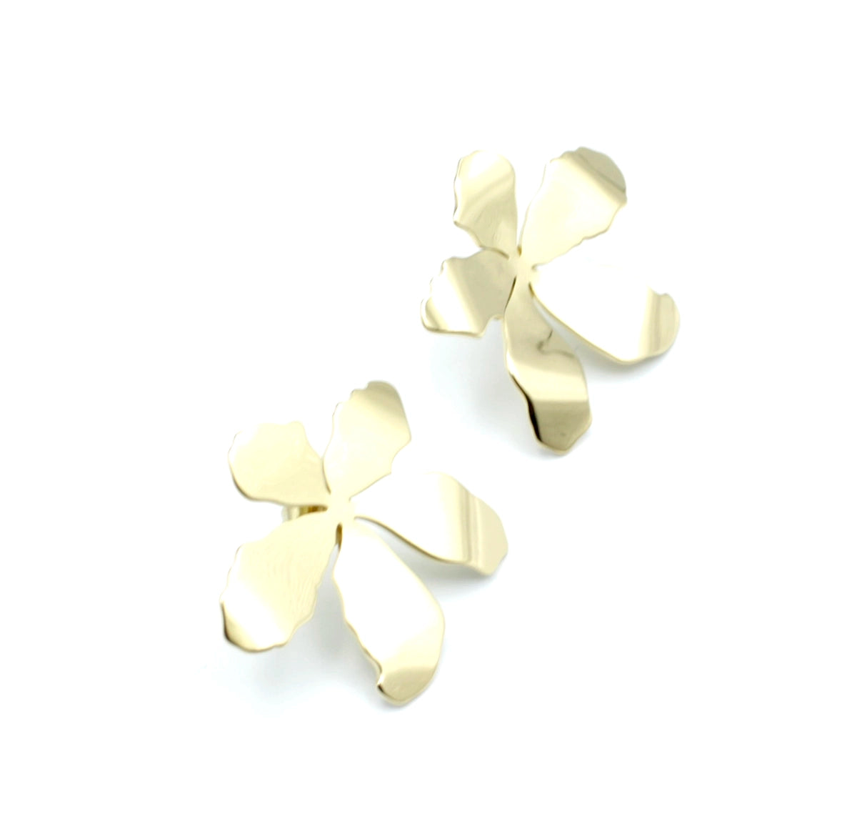 Pendientes  Flor acero inoxidable dorado inspirado en una flor de cinco pétalos, diseño cómodo, sutil y versátil, acabado suave y brillante. - DELACABRA